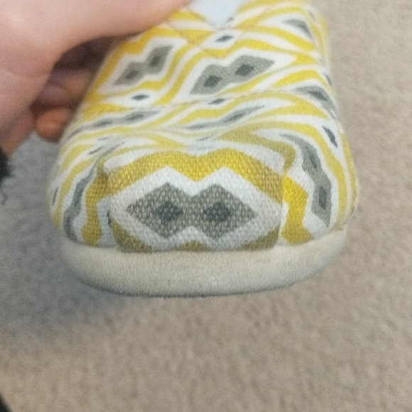 Toms Canvas Shoes - Picture 4 of 4